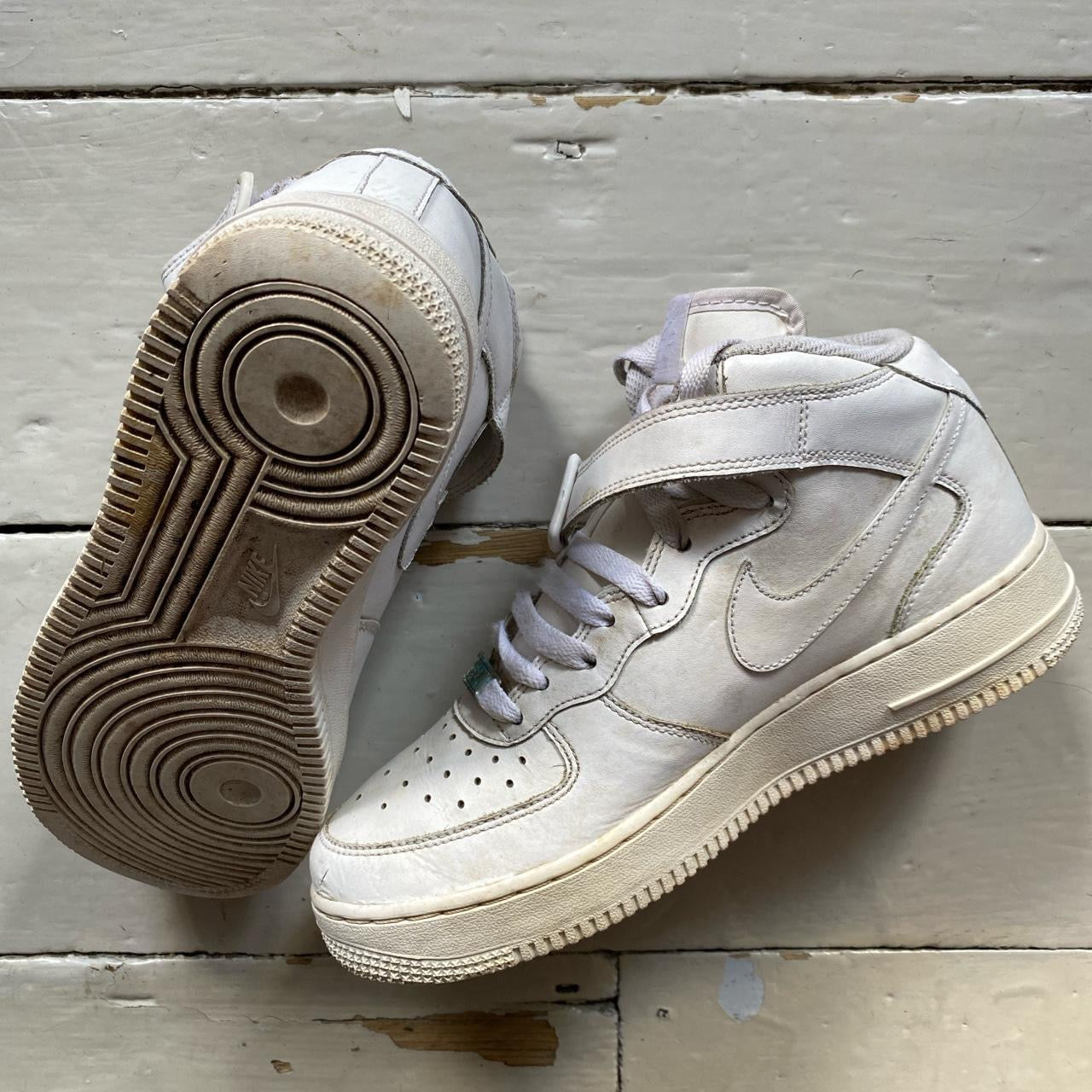 Nike Air Force 1 Mid White (UK 5.5)