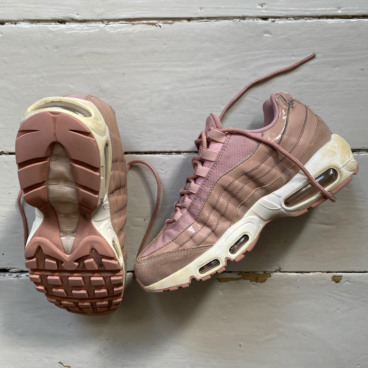 Nike Air Max 95 Pink and White (UK 6.5)