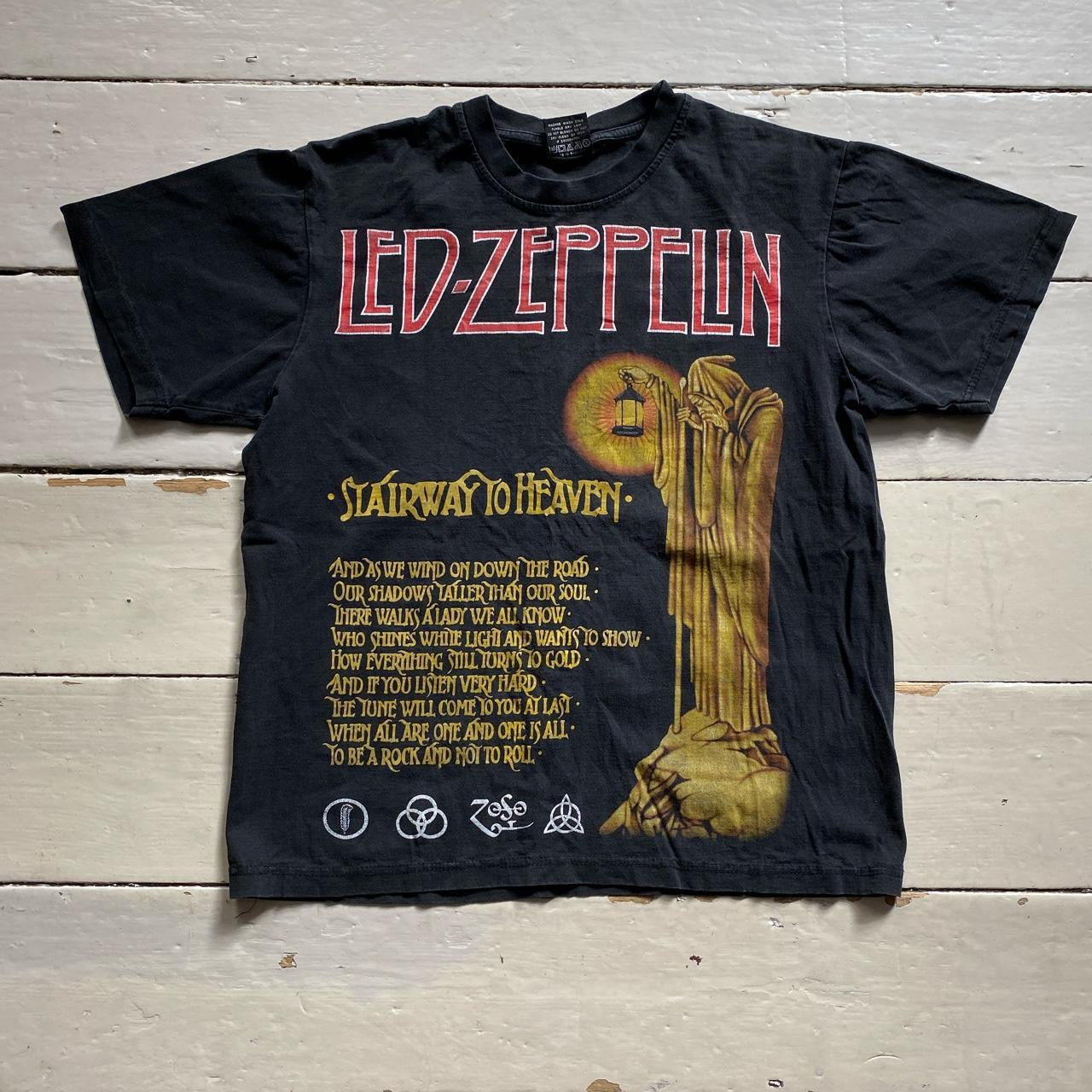 Led Zeppelin Rock T Shirt (Medium)