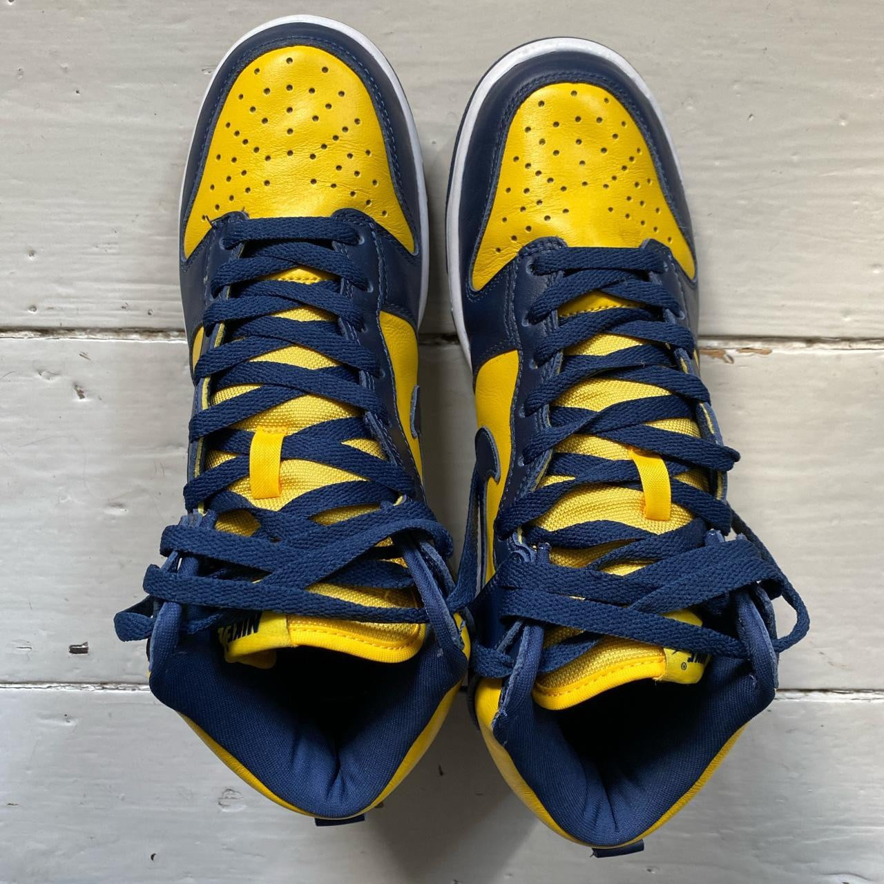 Nike Dunk Hi Michigan (UK 7)