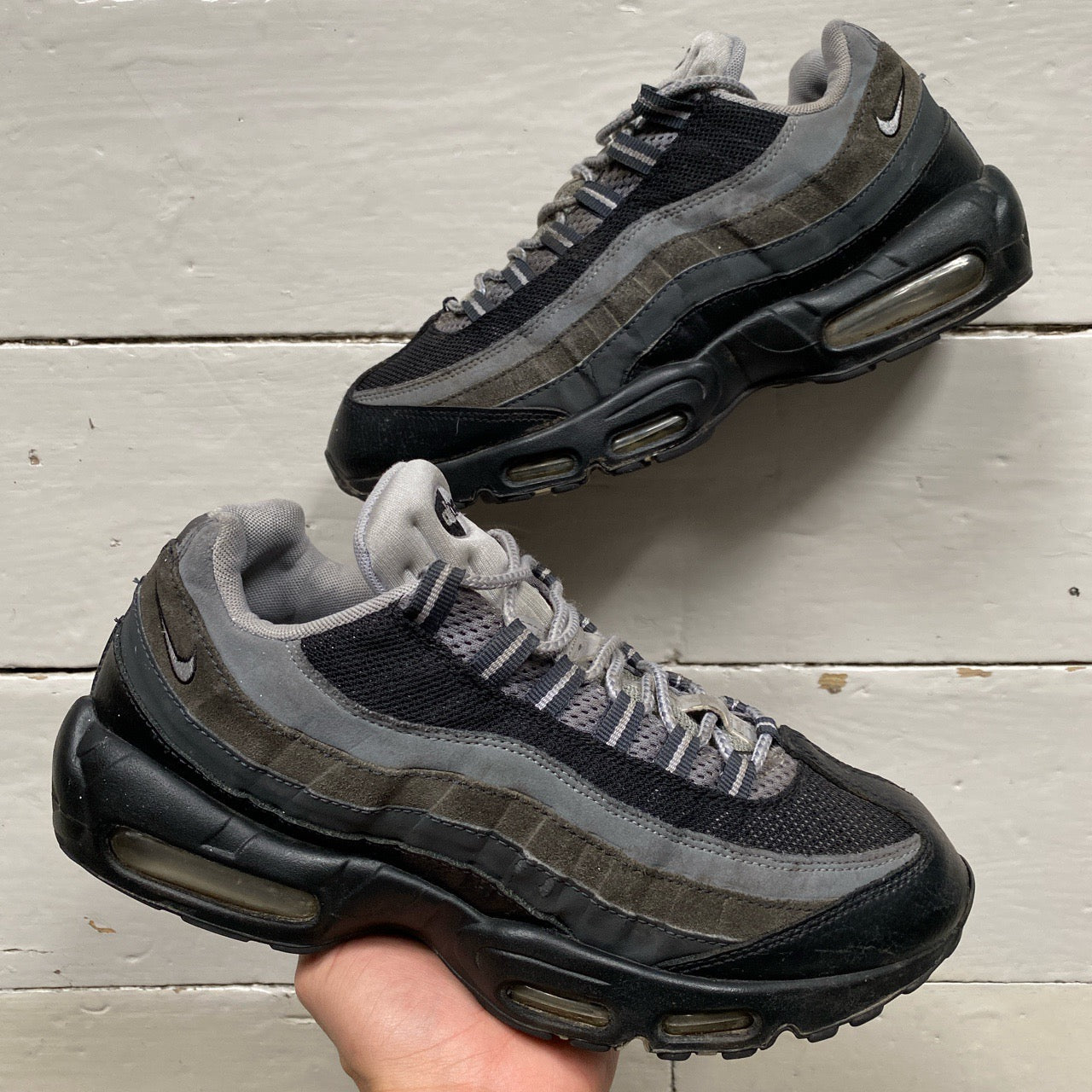 Nike Air Max 95 Grey and Black (UK 9)