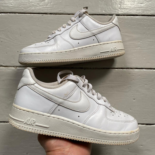 Nike Air Force 1 White (UK 6)
