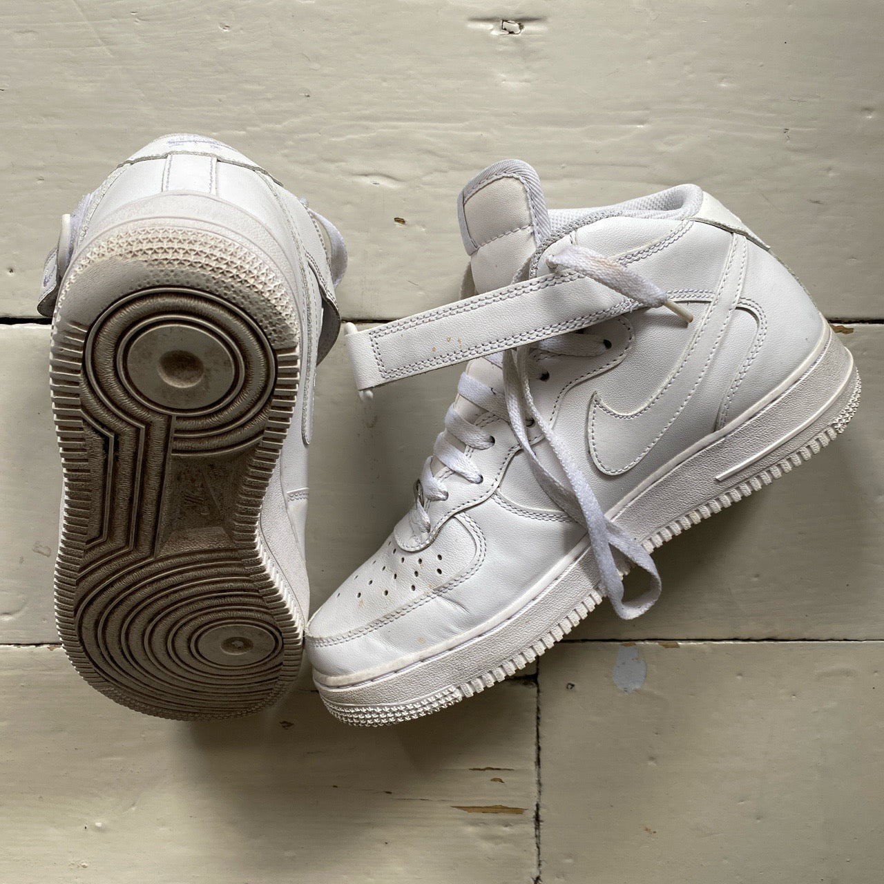 Nike Air Force 1 Mid White (UK 6)