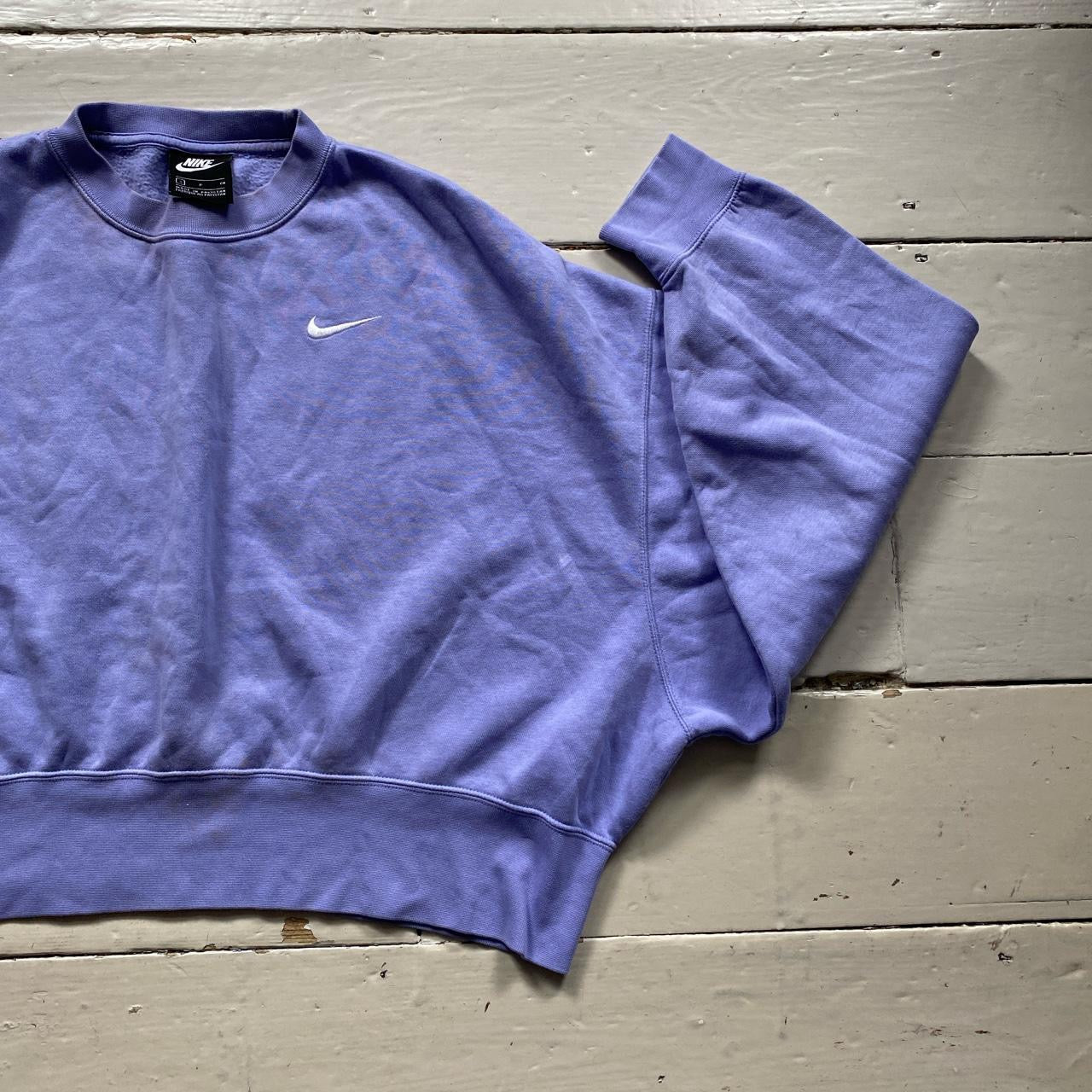 Nike Womens Purple and White Crop Jumper (Small)