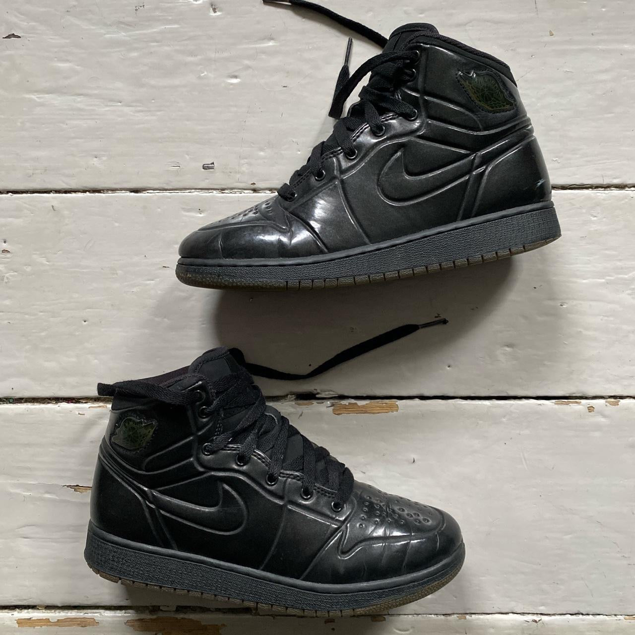 Jordan 1 Anodized Black (UK 5)