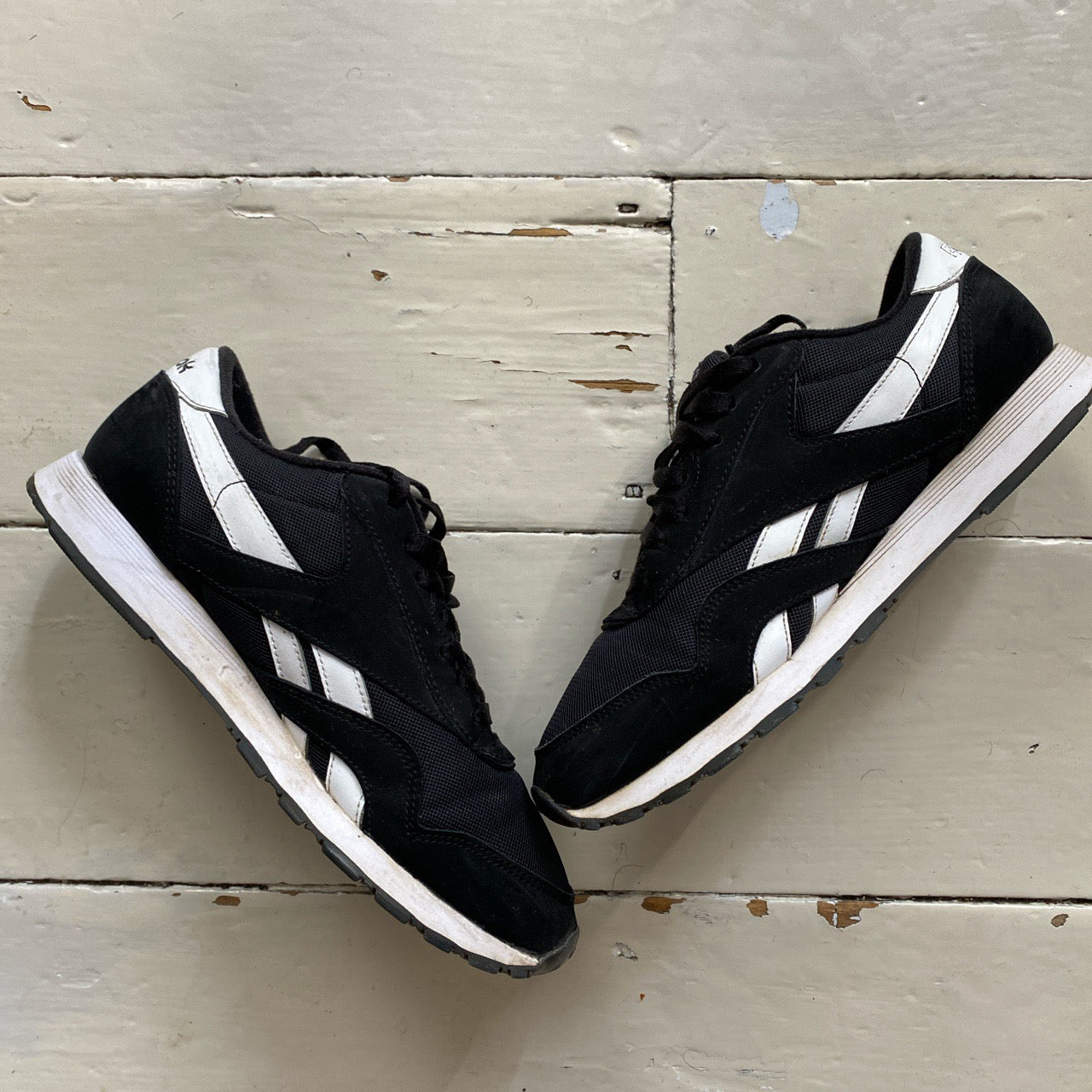 Reebok Classic Black and White trainers (UK 7)