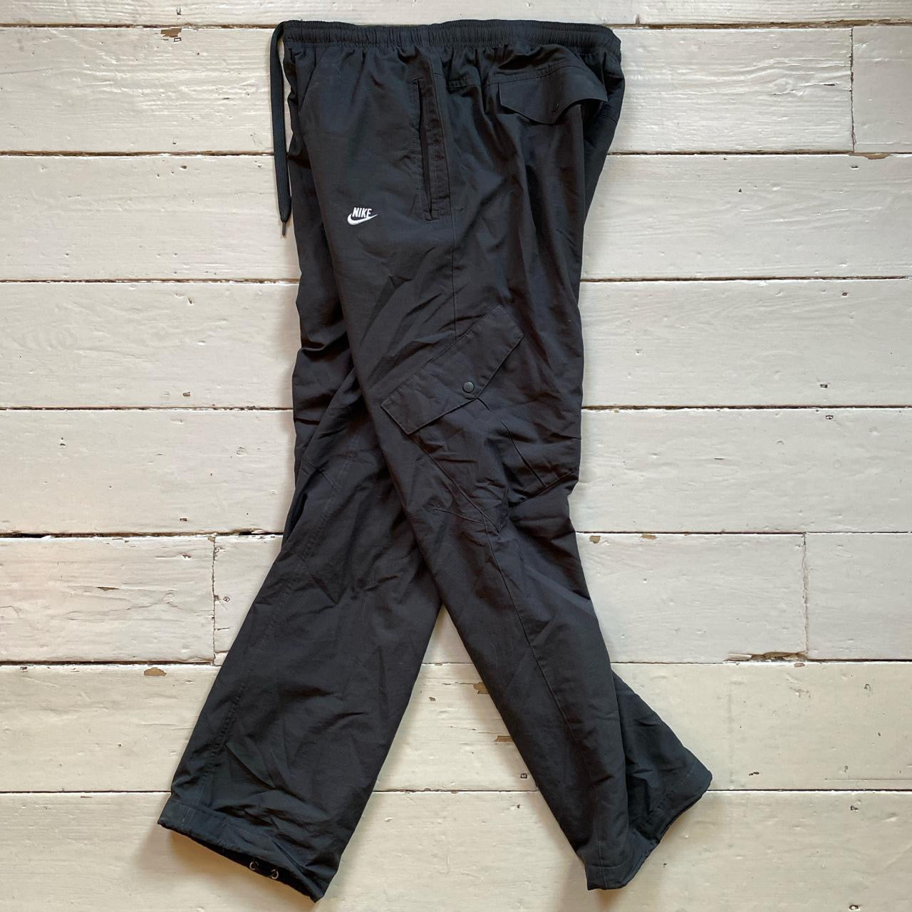 Nike Cargo Shell Bottoms (Large)