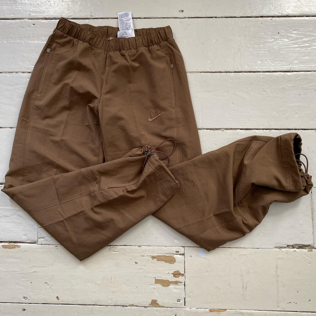 Nike Swoosh Brown Vintage Shell Bottoms (XS)