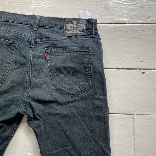 Levis Slim Shorts (32W)
