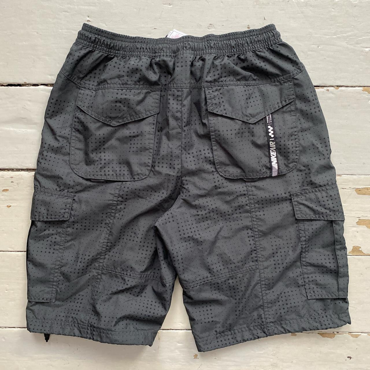 Nike Air Vintage Cargo Shorts (Large)