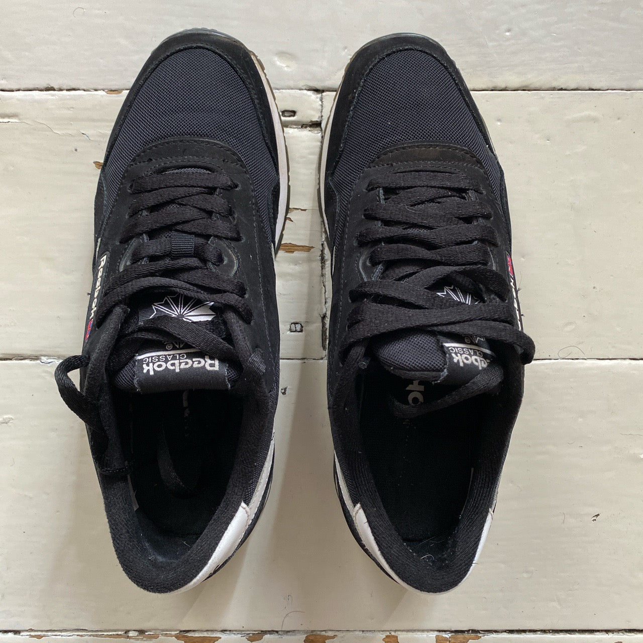 Reebok Classic Black and White trainers (UK 7)