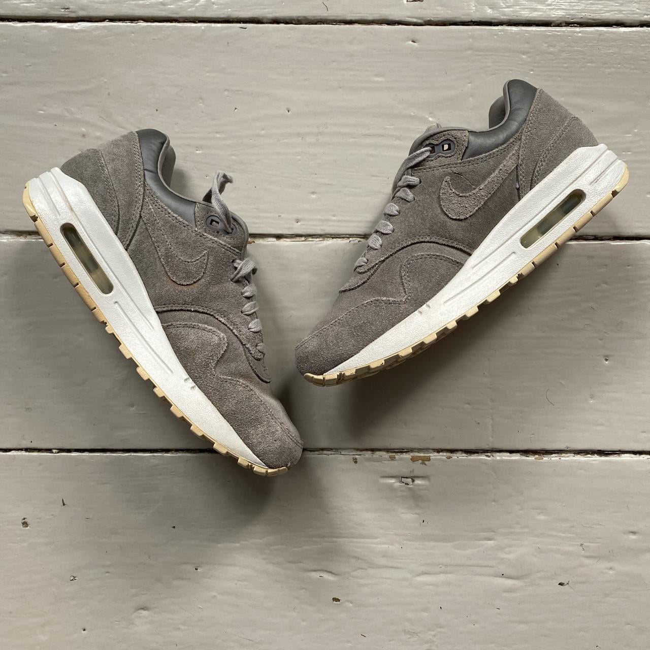 Nike Air Max 1 Grey Suede (UK 4)