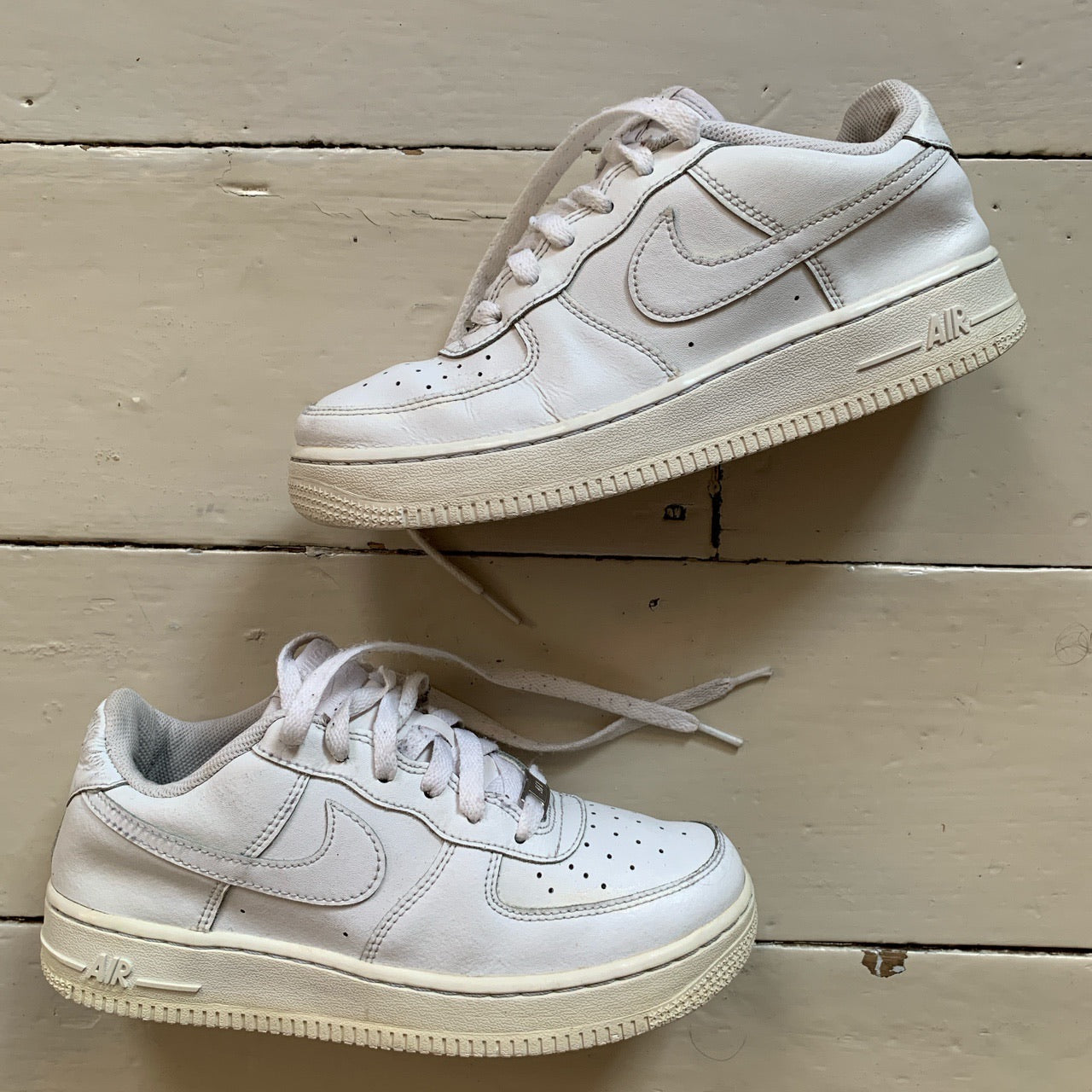 Nike Air Force 1 White (UK 5)