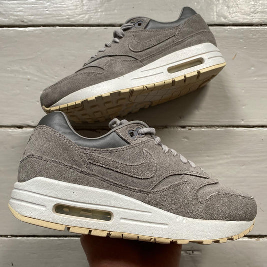 Nike Air Max 1 Grey Suede (UK 4)