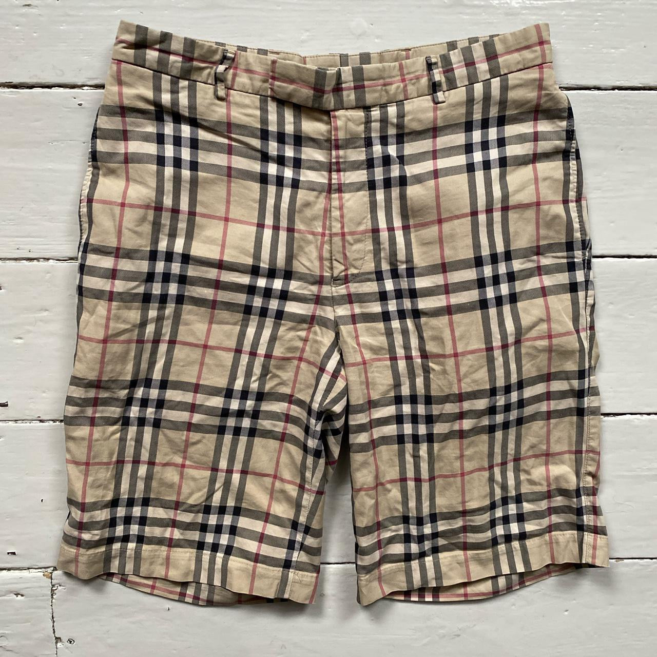 Nova check outlet shorts