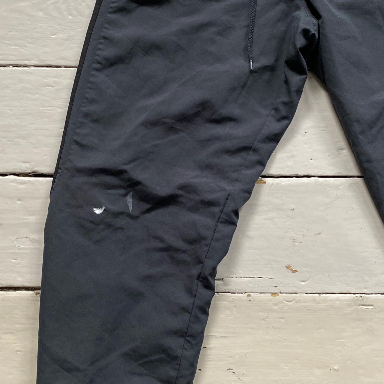 Adidas Grey Shell Bottoms (32W)