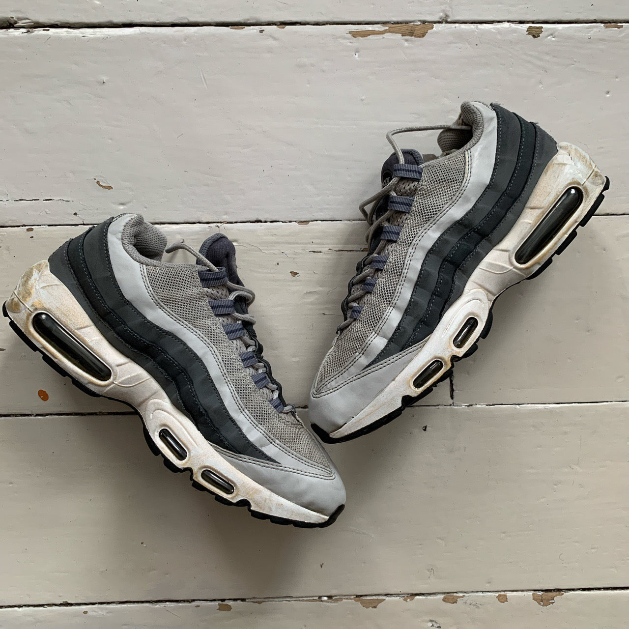 Nike Air Max 95 Grey and White (UK 8.5)