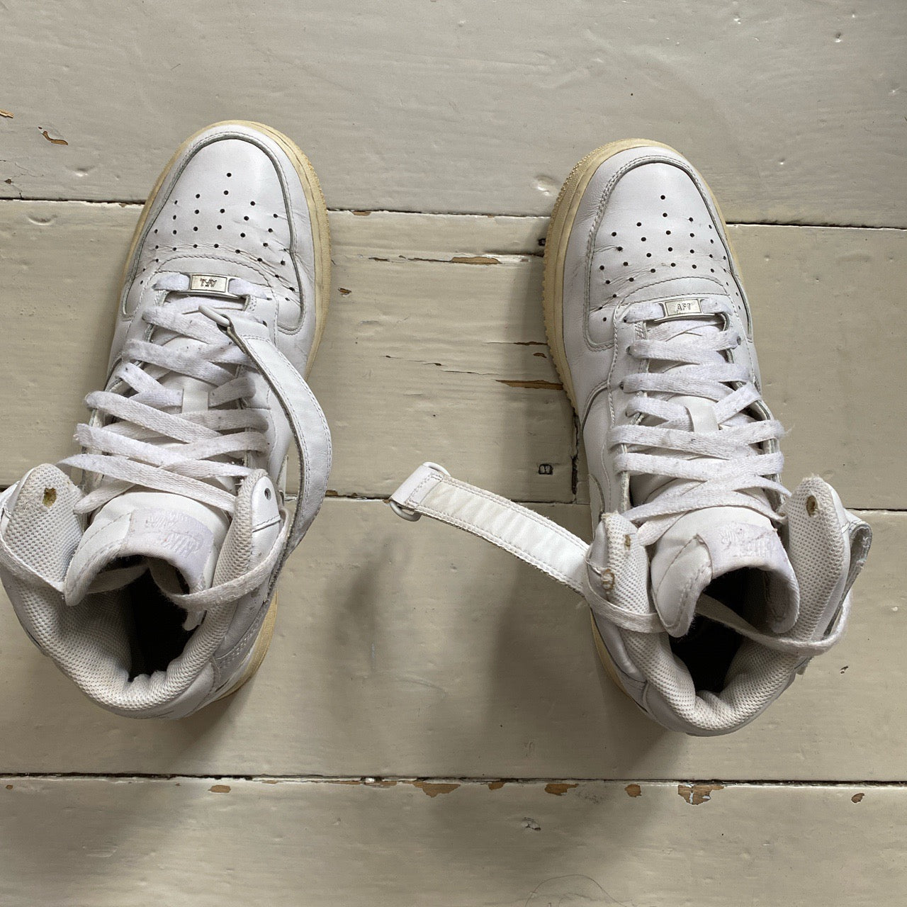 Nike Air Force 1 Mid White (UK 9)