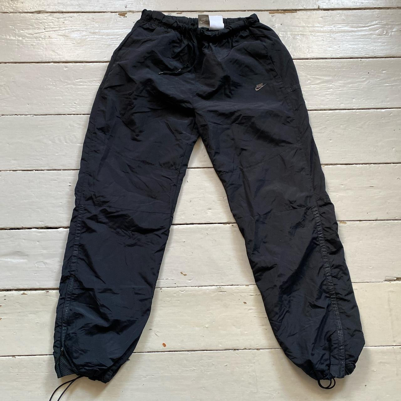 Nike Air Vintage Shell Bottoms (Medium)