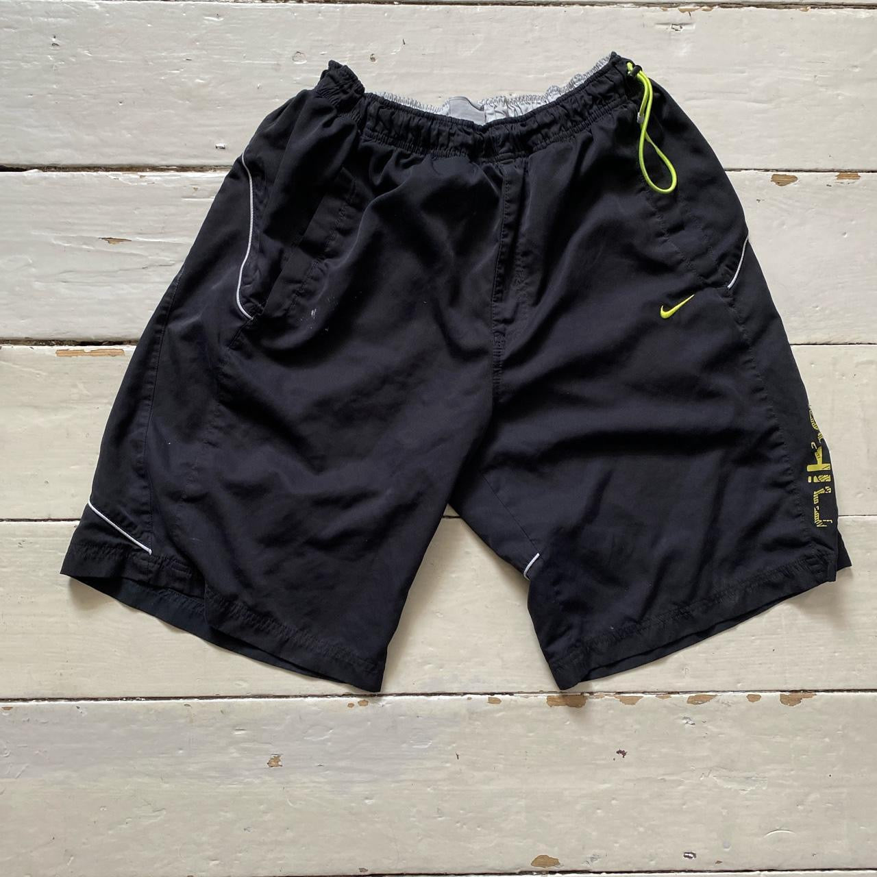 Nike Air Vintage Shorts (Large)