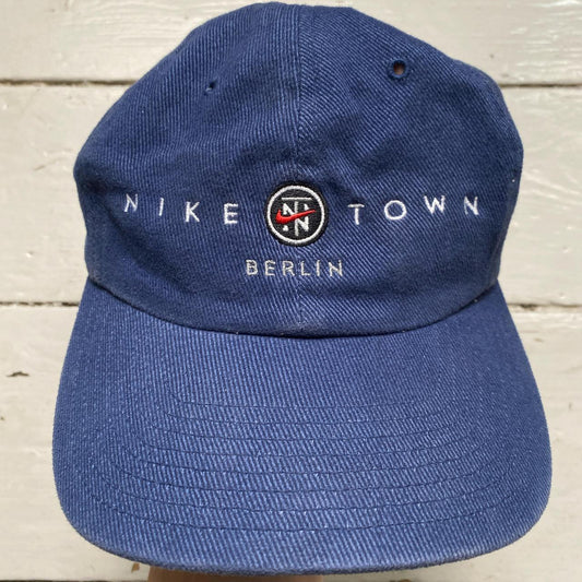 Nike Town Berlin Vintage 90’s Cap Navy and White