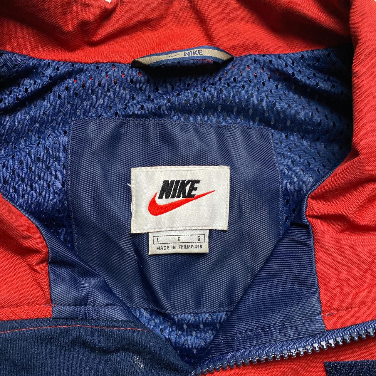 Nike Vintage 90’s Navy and Red Bomber Jacket (L)