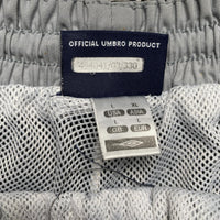 Umbro Vintage Black and Grey Shell Trackpant Baggy Bottoms (L)