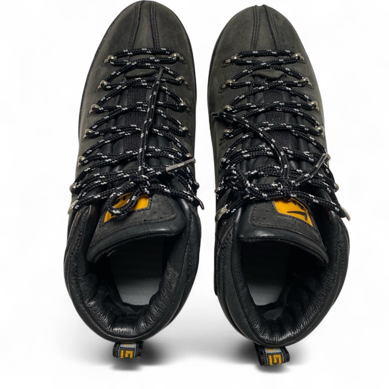 Nike ACG Vintage 90’s y2k Black and Yellow Boots