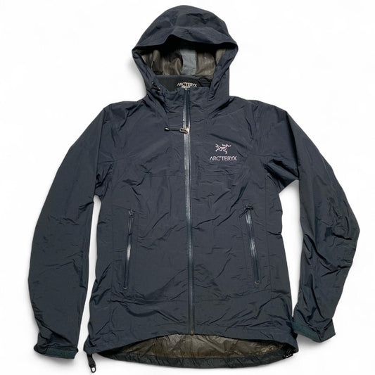 Arc’teryx Navy and White Goretex Paclite Shell Windbreaker Jacket