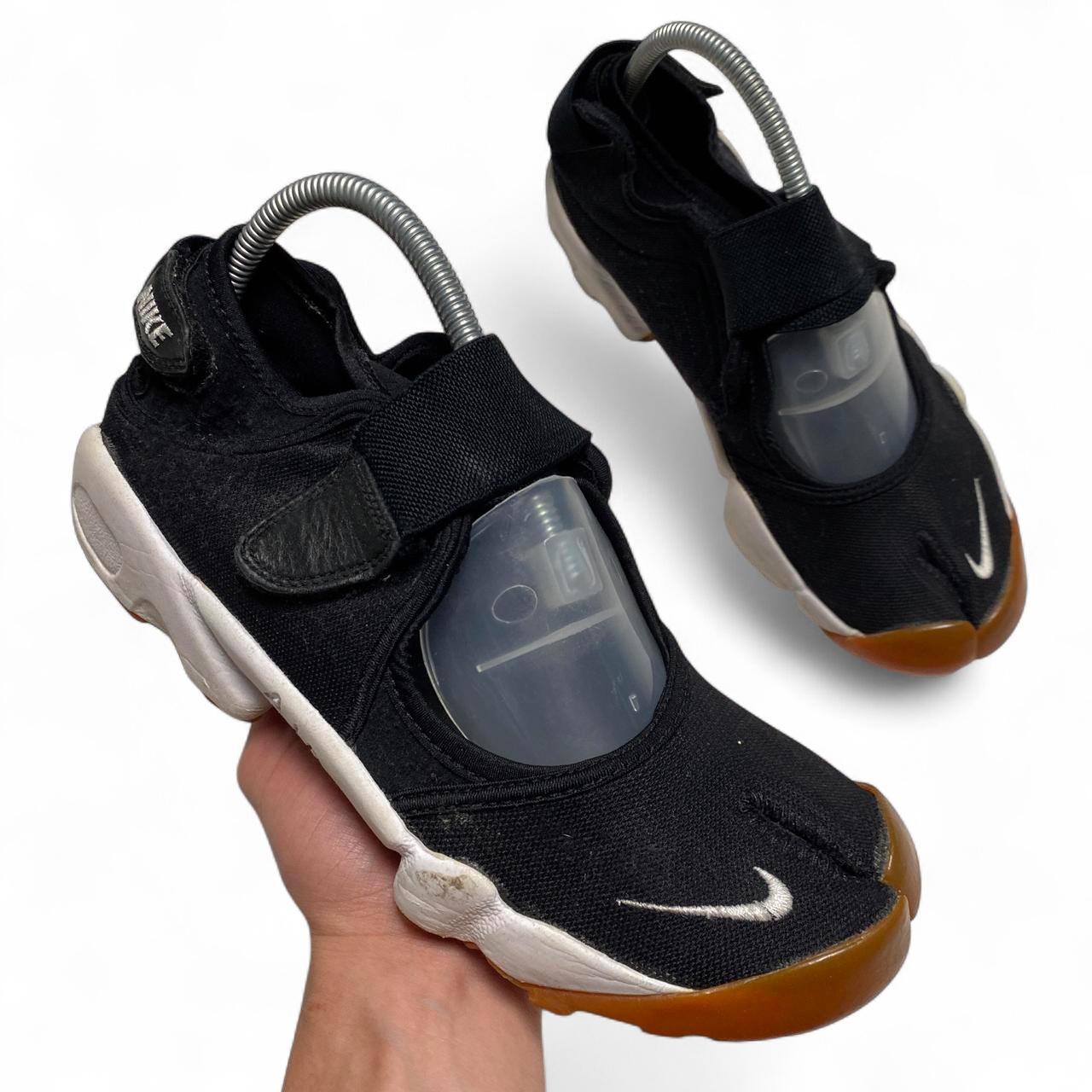 Nike Air Rift Black White Gum Sole Trainers (UK 7)