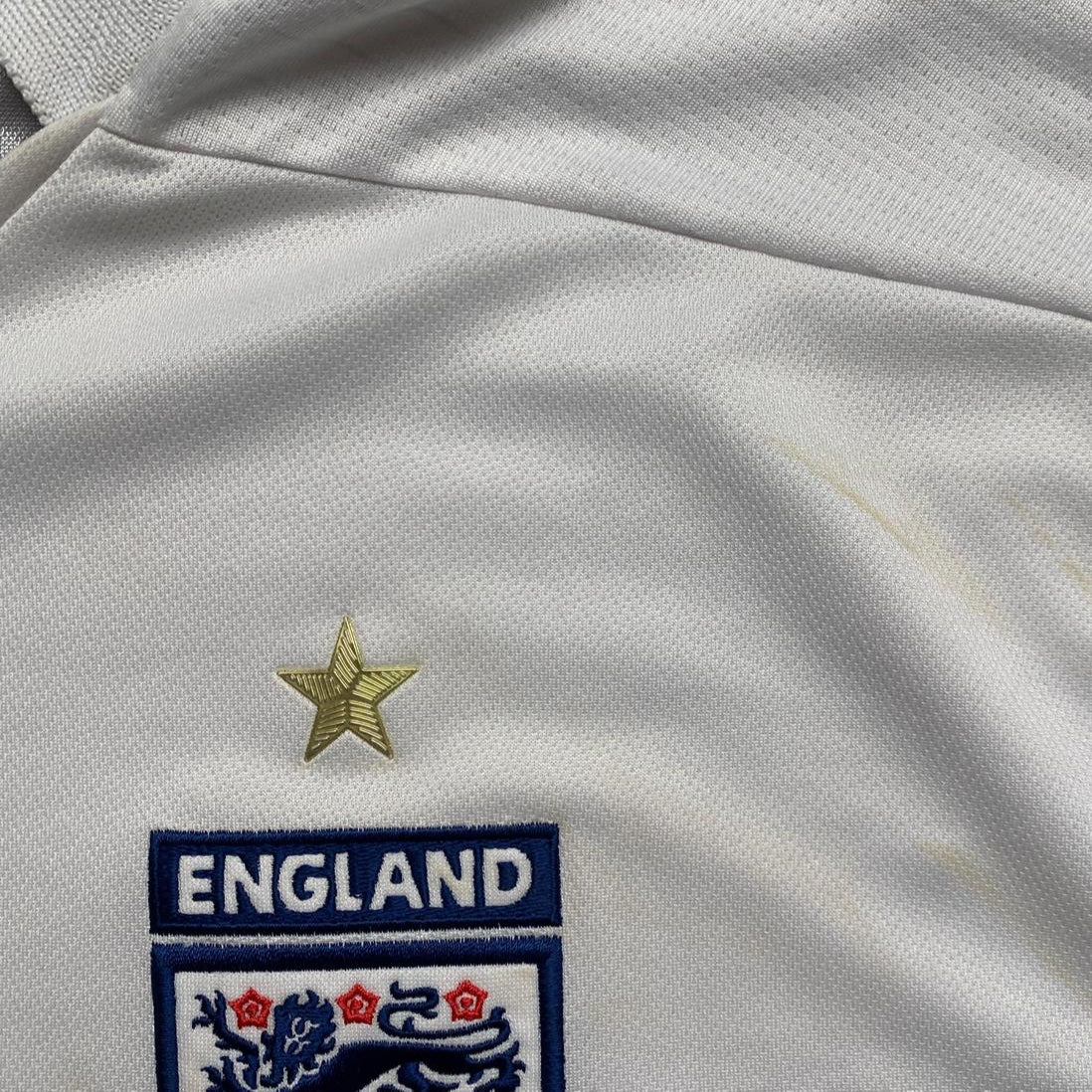 England Umbro Vintage Football Jersey White Navy and Red (2XL)
