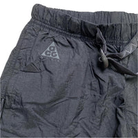 Nike ACG Black Nylon Shell Short Shorts (S)