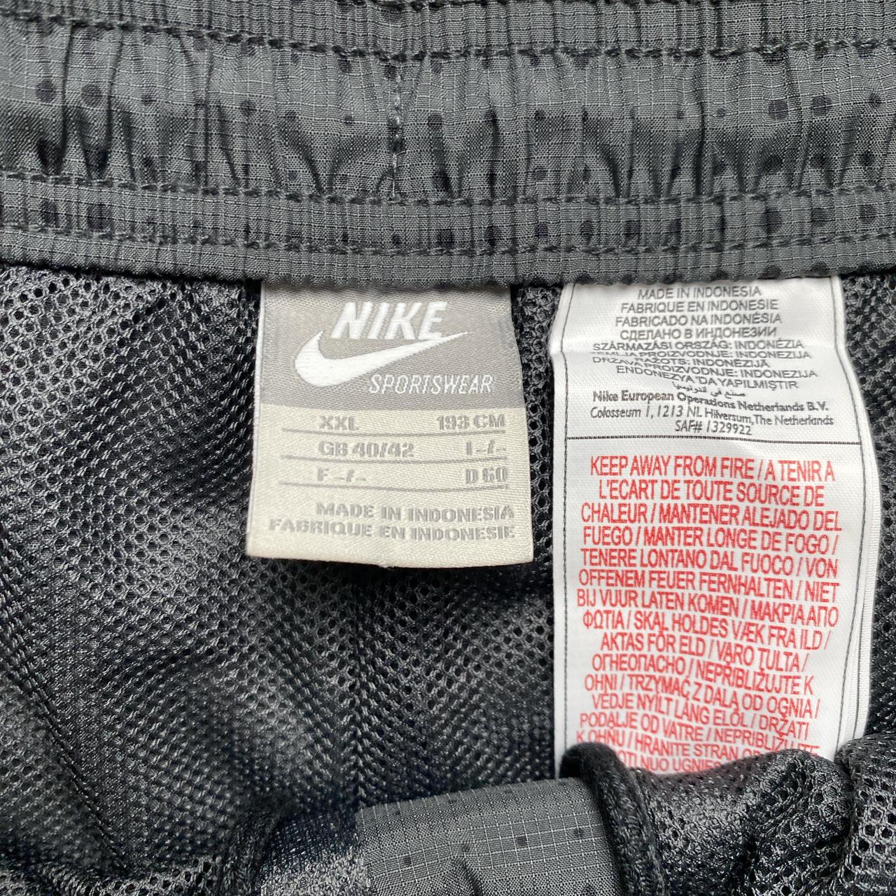 Nike Air Vintage Grey Cargo Shell Trackpant Shorts (2XL)