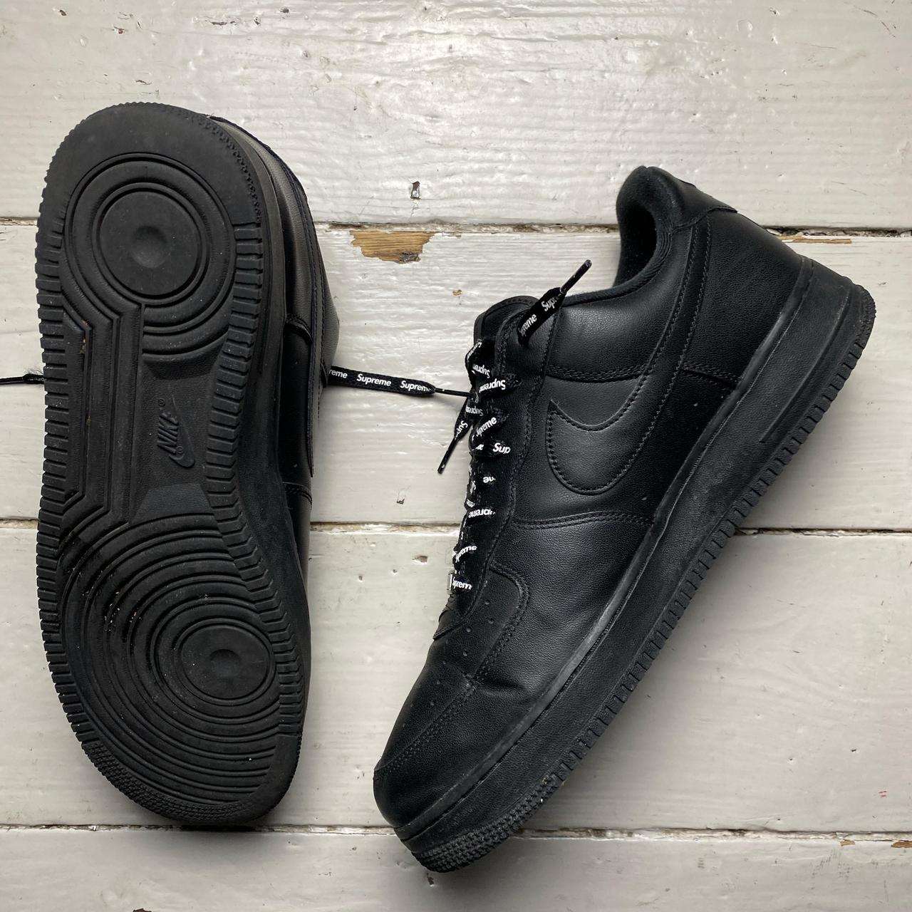 Nike Air Force 1 Supreme Black