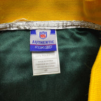 Greenbay Packers Reebok Brett Favre Lambeaufield 2007 NFL Green and Yellow Football Jersey (L)