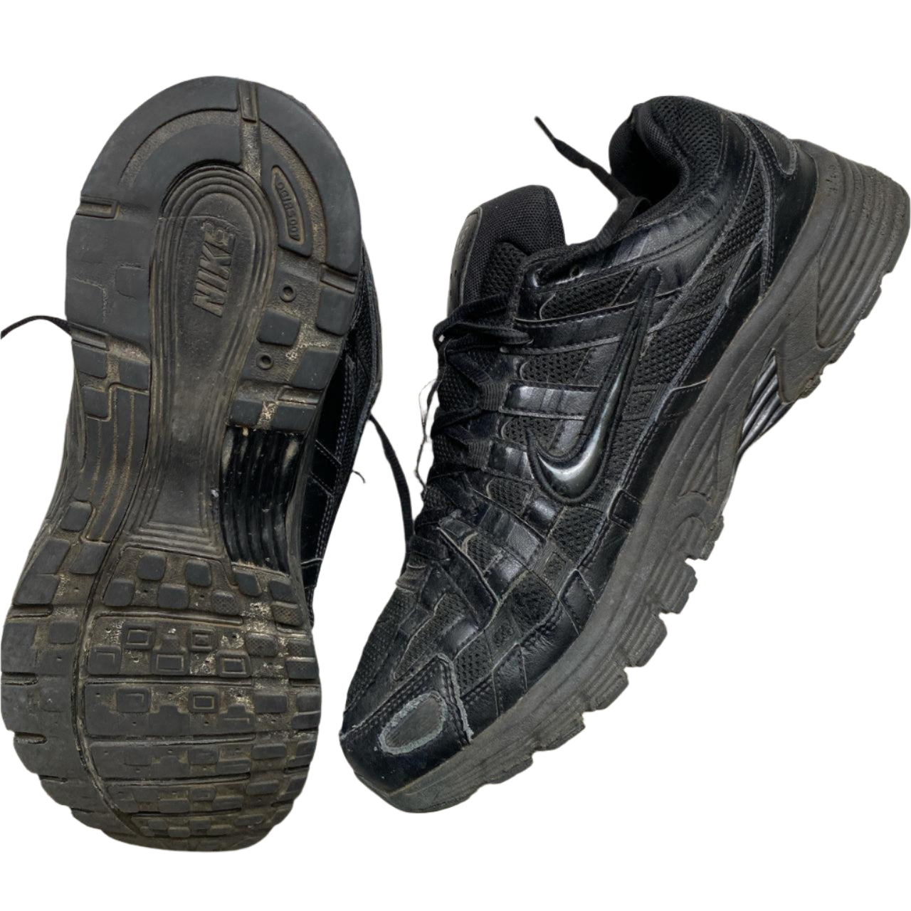 Nike p6000 Black Trainers (UK 11)
