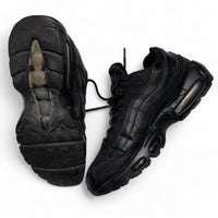 Nike Air Max 95 Triple Black Trainers (UK 8)