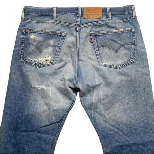Levis 501 XX Vintage Distressed Made in Mexico Light Blue Jeans (W 40)