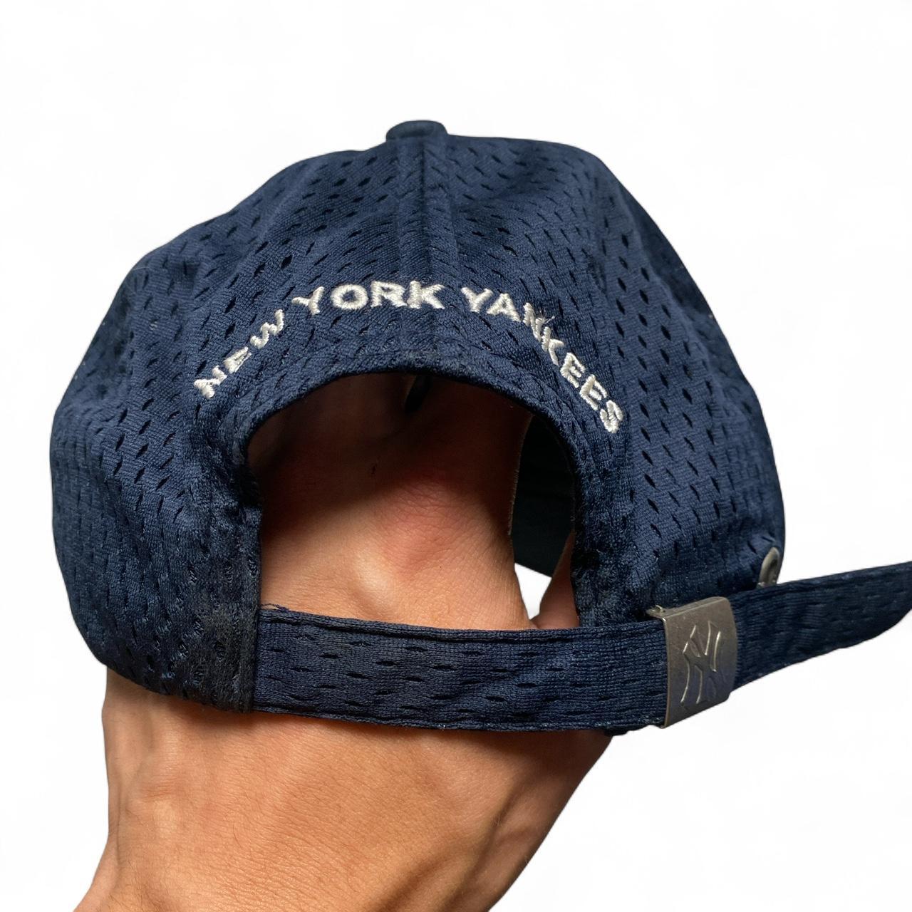 New York Yankees New Era Navy and White Mesh Cap