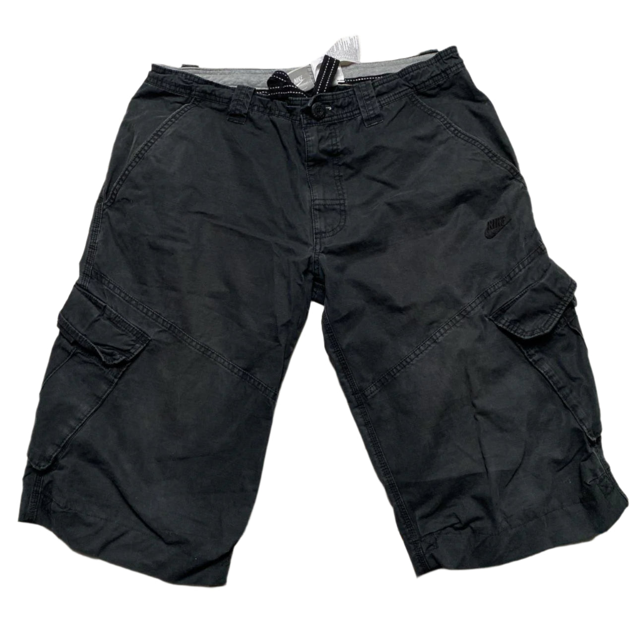 Nike Black Vintage y2k Cargo Shorts (M)