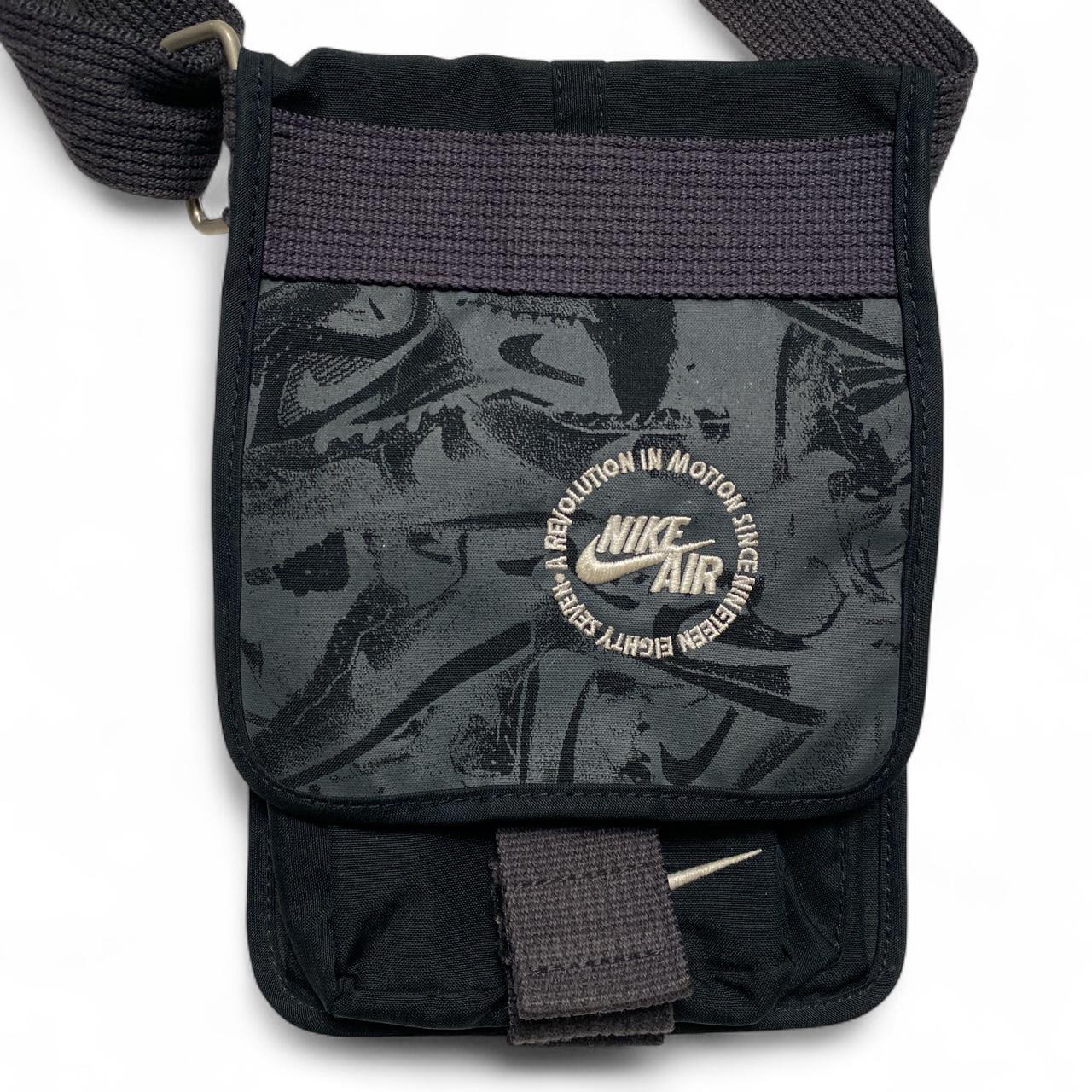 Nike Air Max Vintage y2k Pouch Small Shoulder Bag