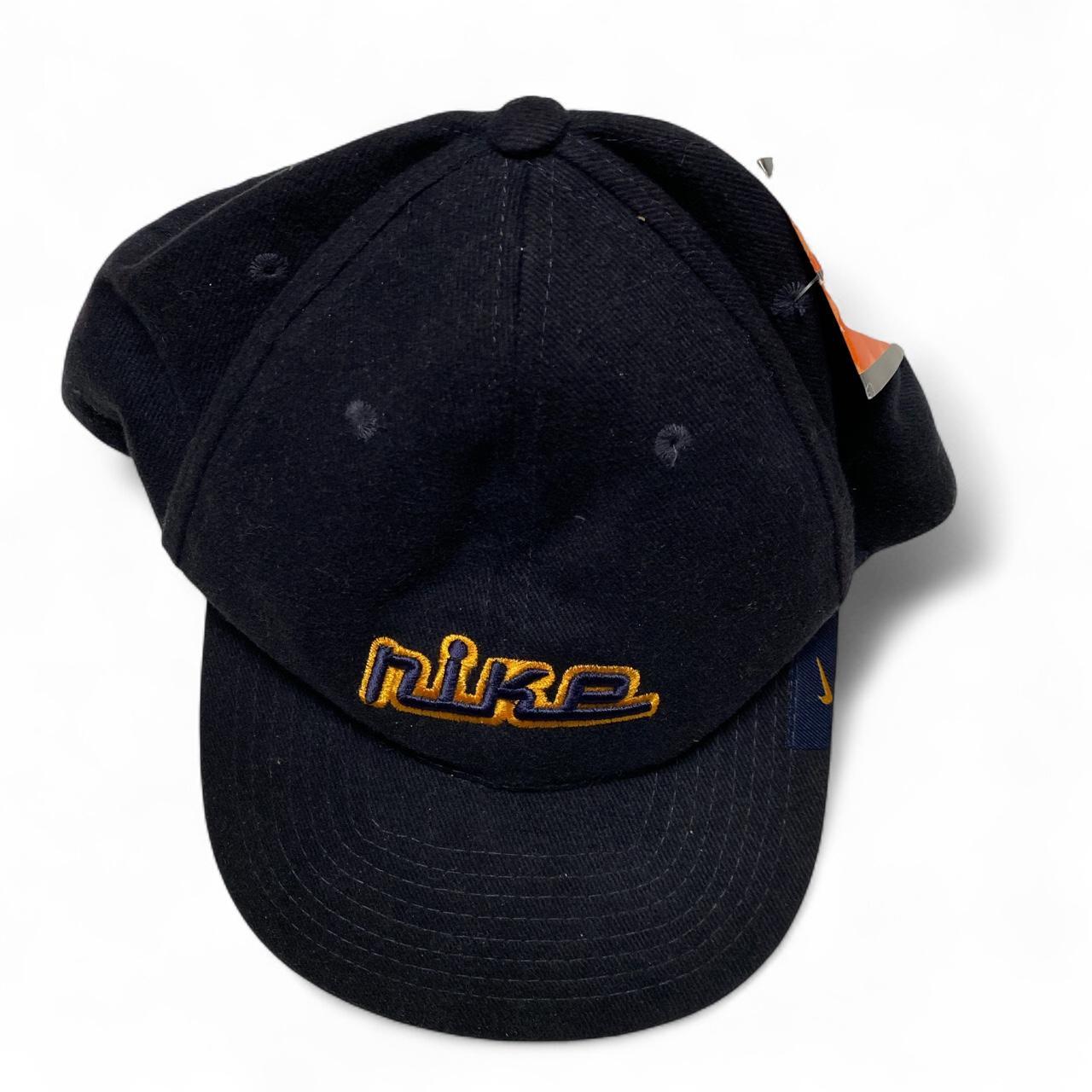 Nike Vintage y2k Navy and Yellow Cap