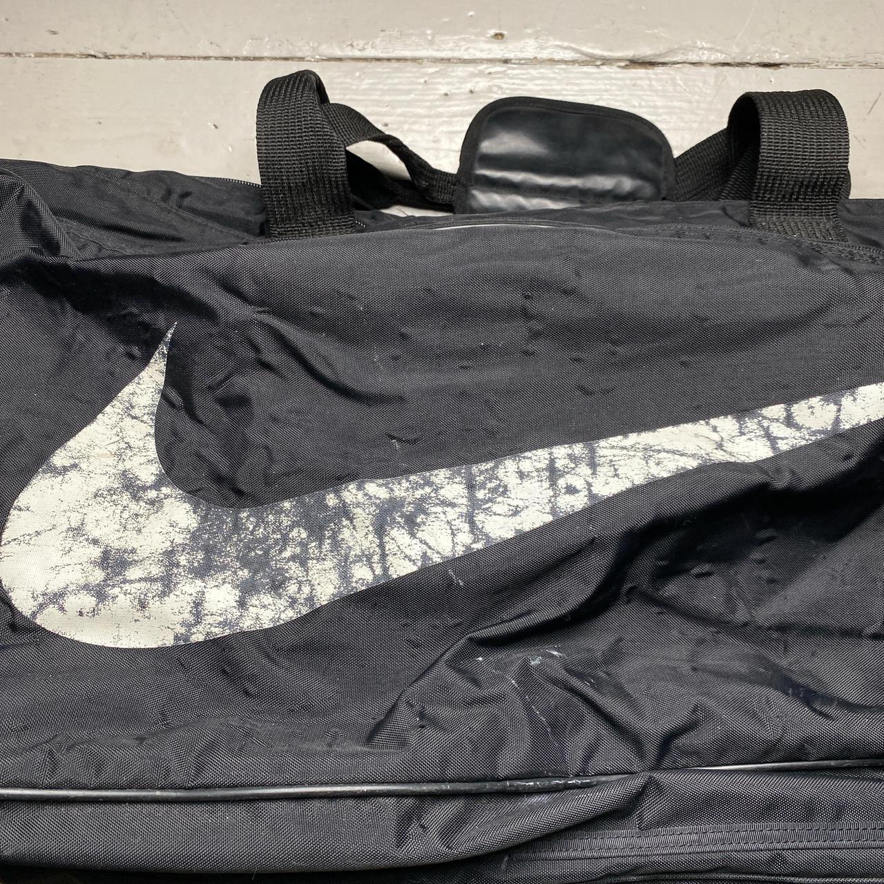 Nike Big Swoosh Black ad White 90’s Duffle Travel Bag