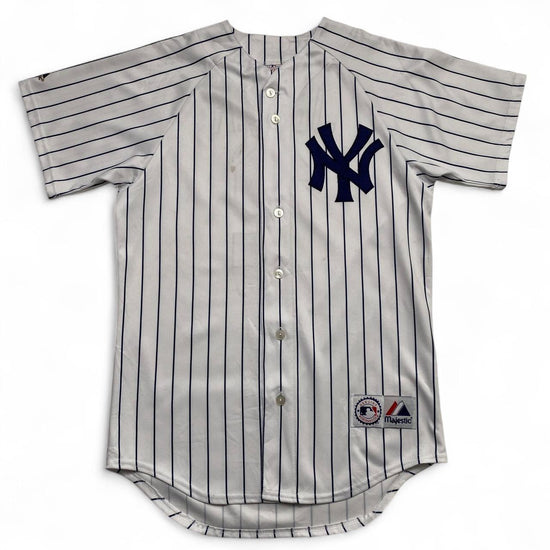 Majestic Athletic New York Yankees Vintage y2k White and Navy Pinstripe Jeter 2 Jersey (S)