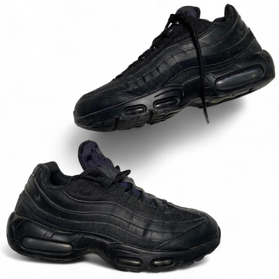 Nike Air Max 95 Triple Black Trainers (UK 8)