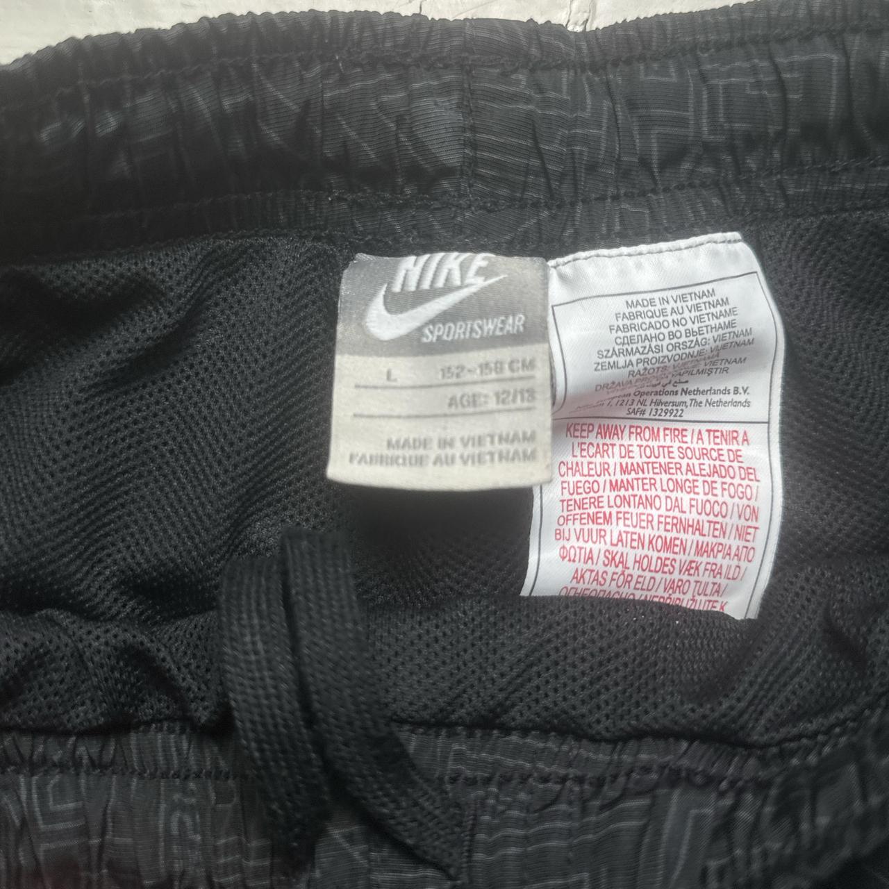 Nike Shell Cargo Trackpant Shorts