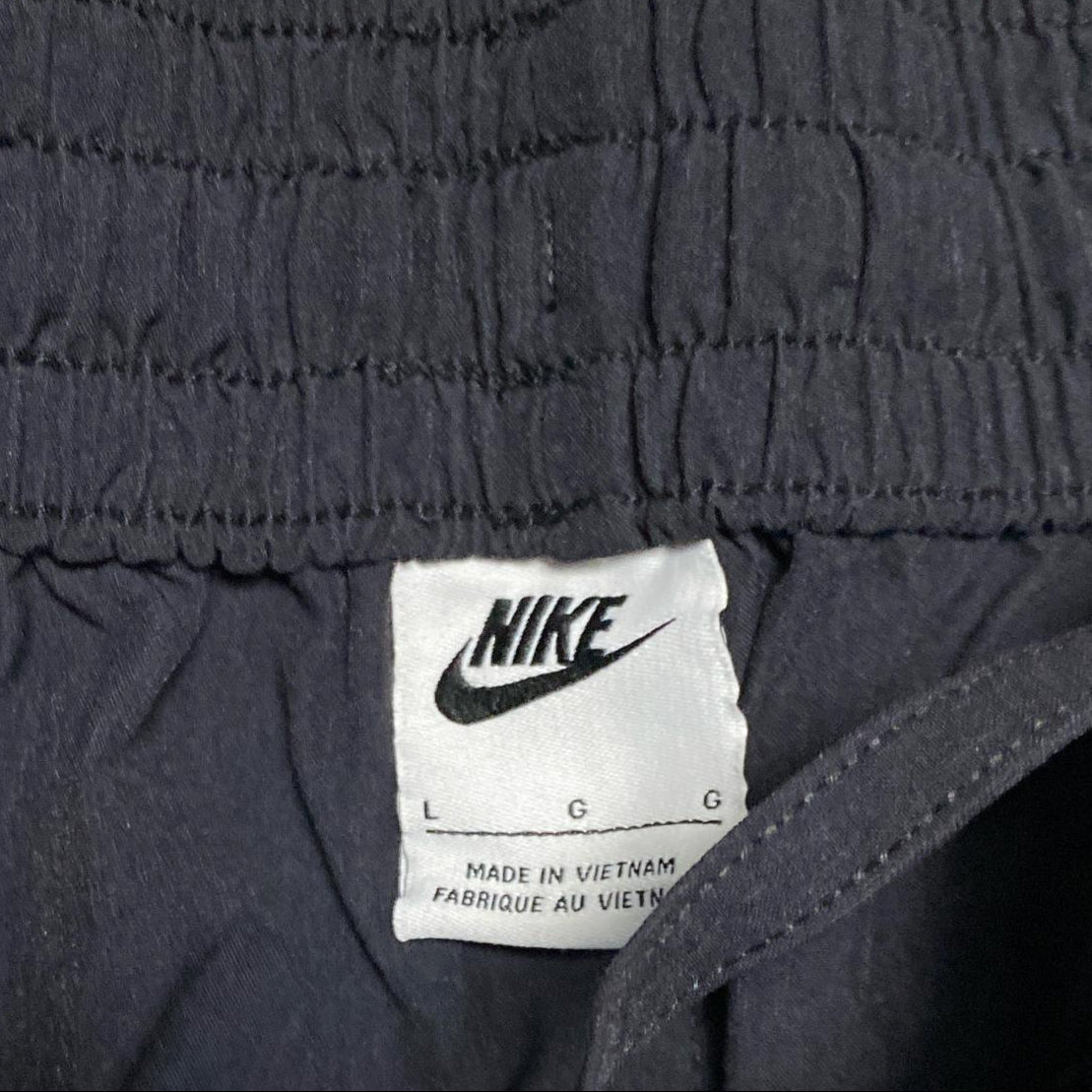 Nike Black and White Baggy Shell Trackpant Parachute Bottoms (M)