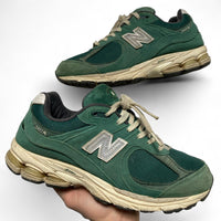 New Balance 2002r Green and Cream Trainers (UK 7.5)