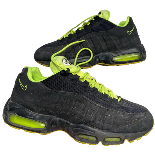 Nike Air Max 95 Black and Neon Green 2011 (UK 10)