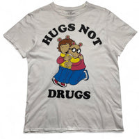 Arthur Vintage Hugs Not Drugs White T Shirt (M)